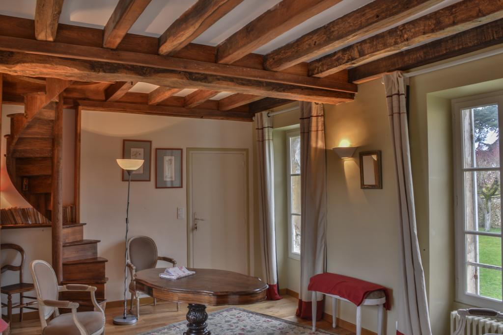 Charmilles Des Cordeliers Bed & Breakfast Paris Room photo
